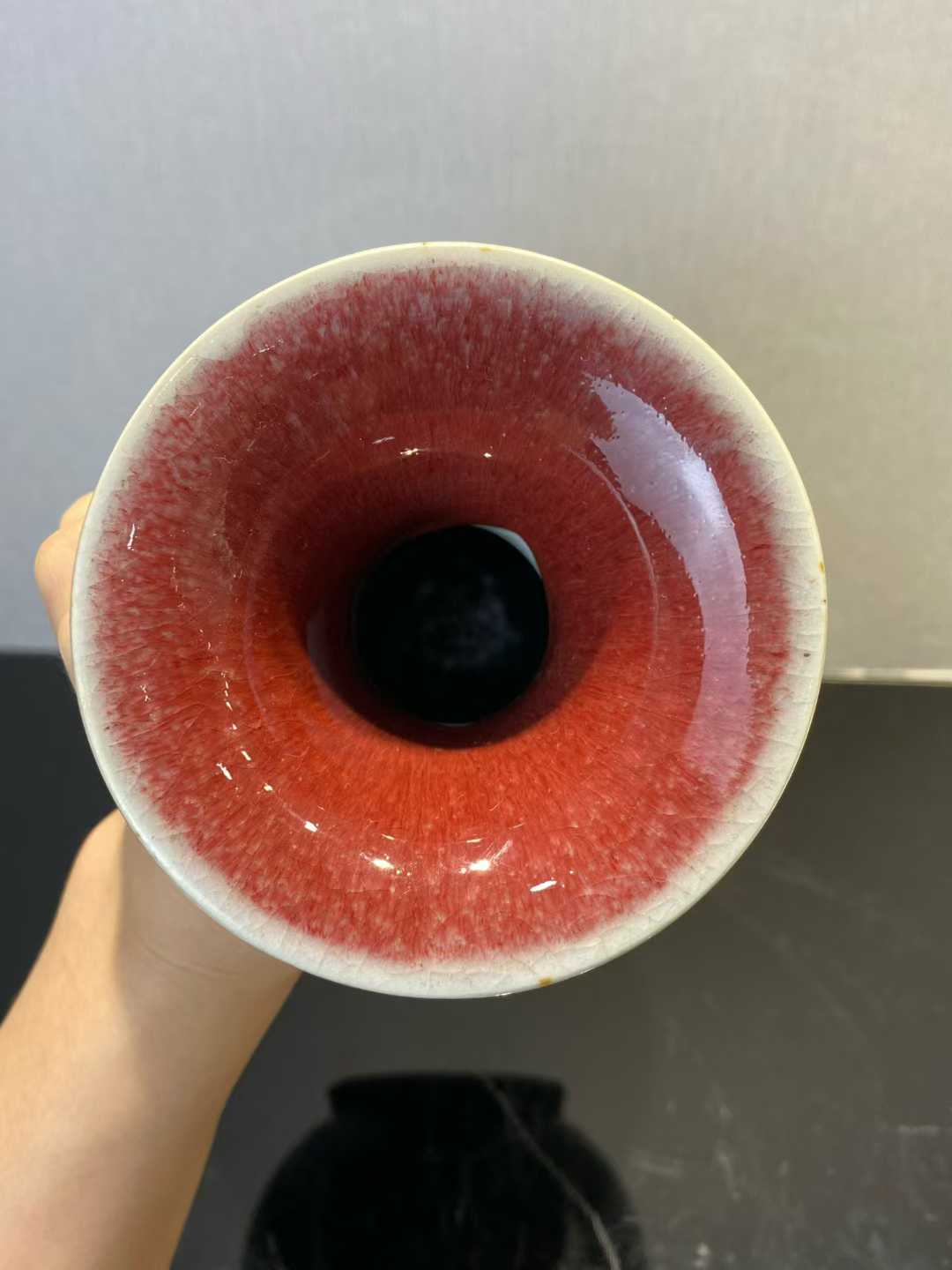 三阳开泰釉玉壶春瓶