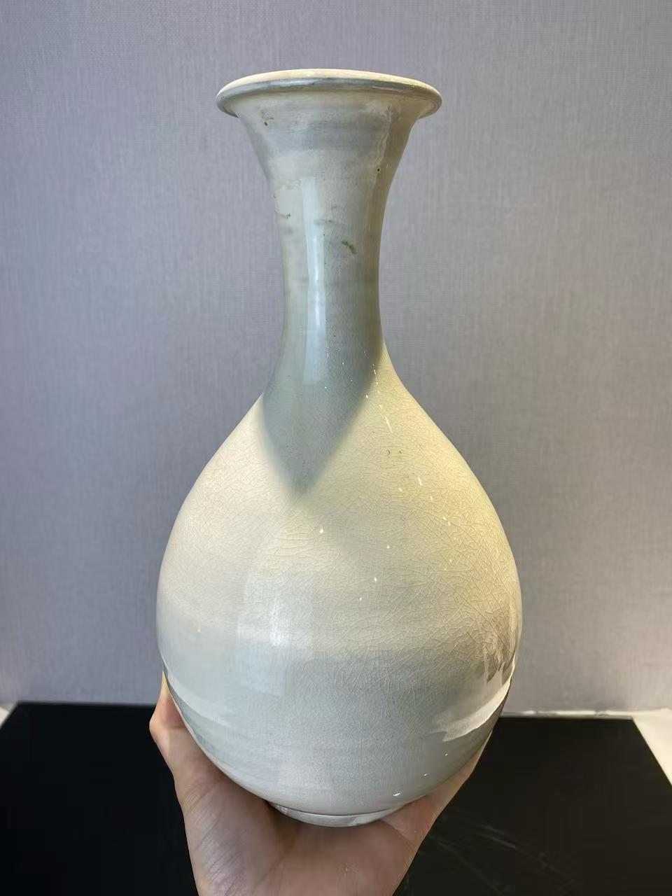 磁州窑白釉玉壶春瓶