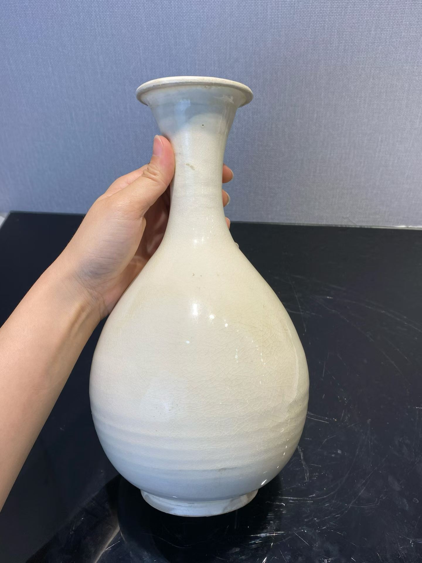 磁州窑白釉玉壶春瓶