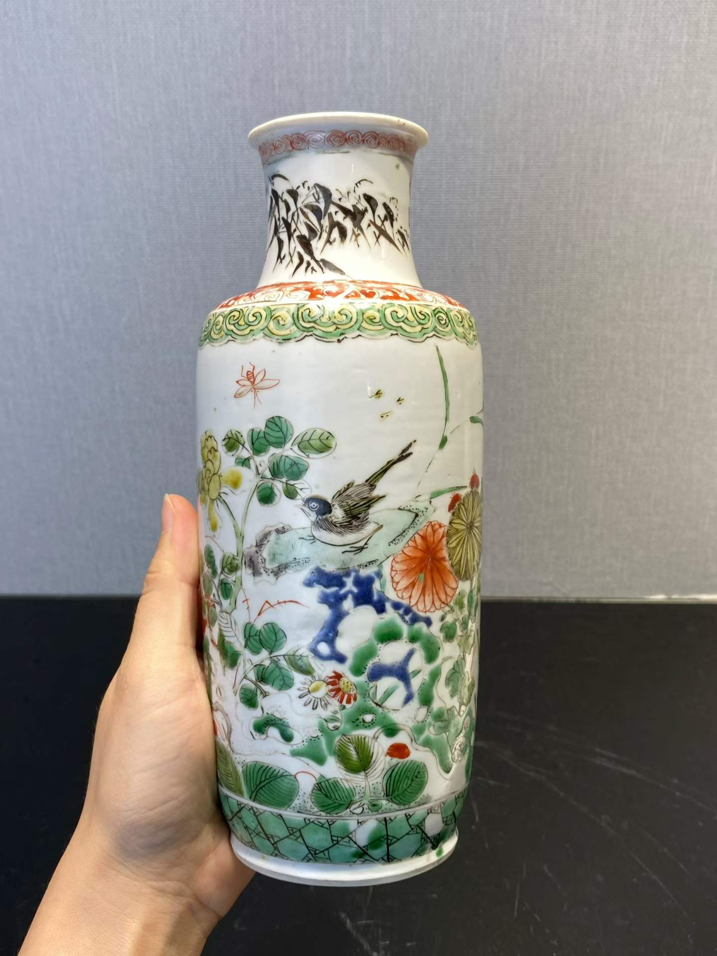 五彩洞石花卉纹棒槌瓶