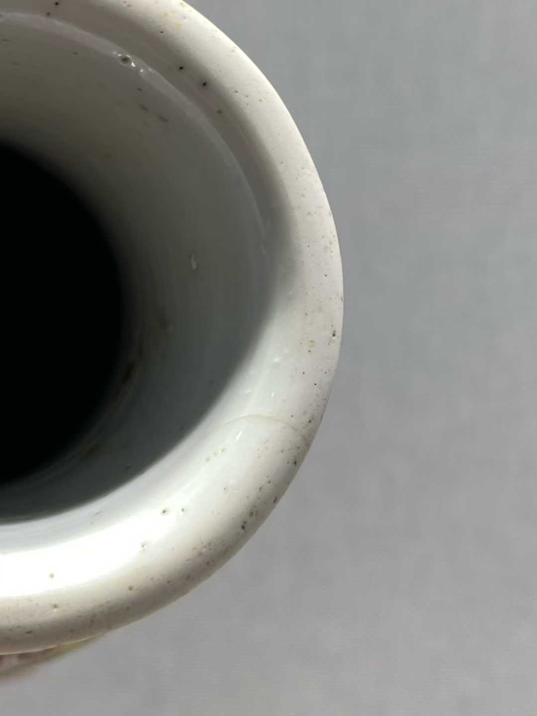 五彩洞石花卉纹棒槌瓶