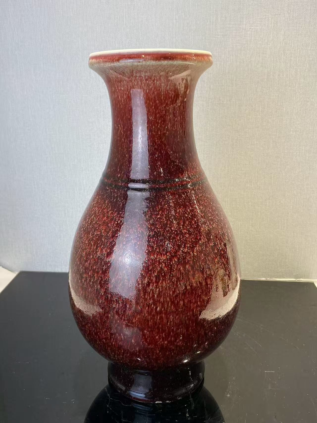 郎窑红釉琵琶尊