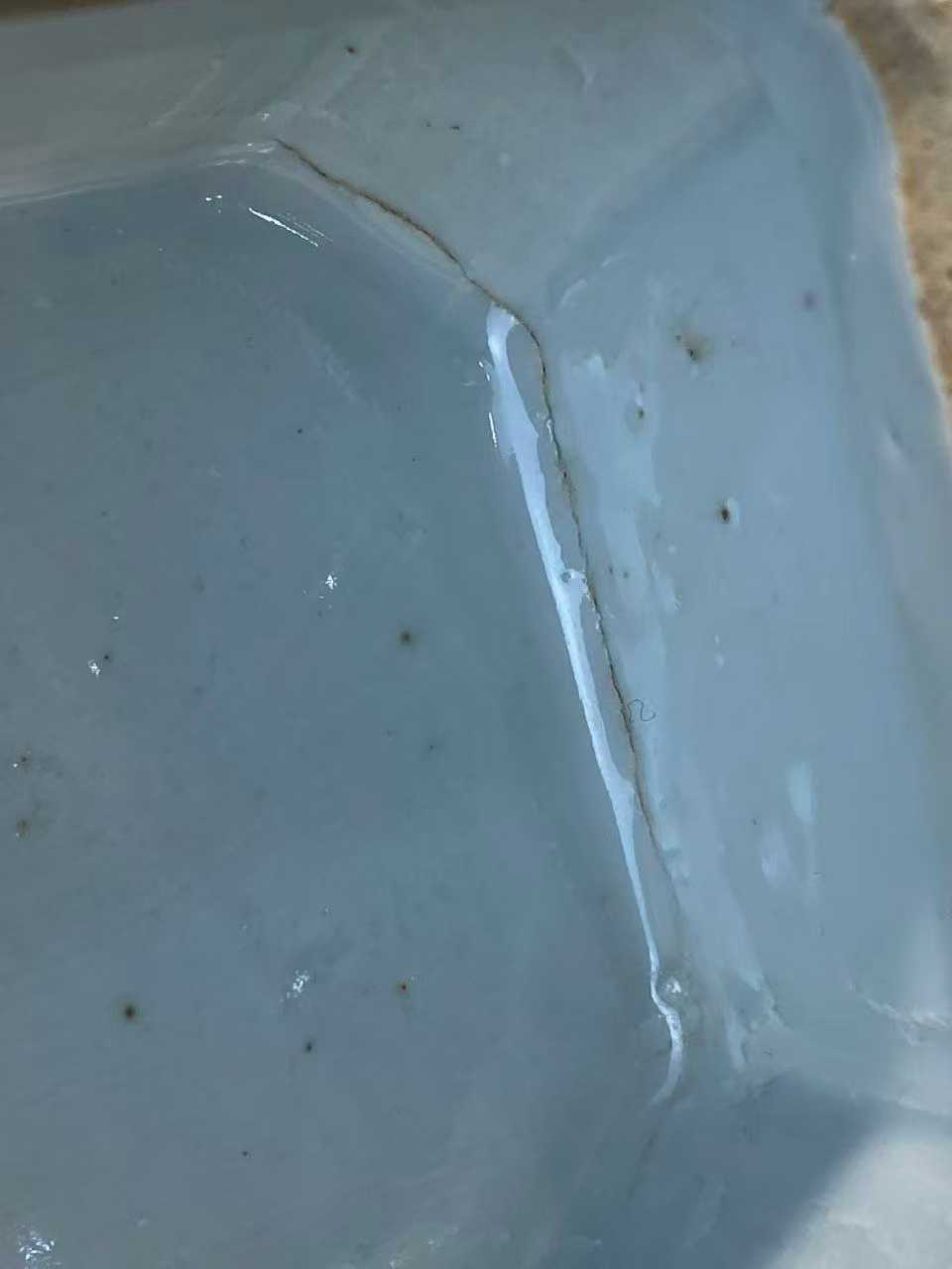 青花夔龙缠枝莲暗八仙方瓶