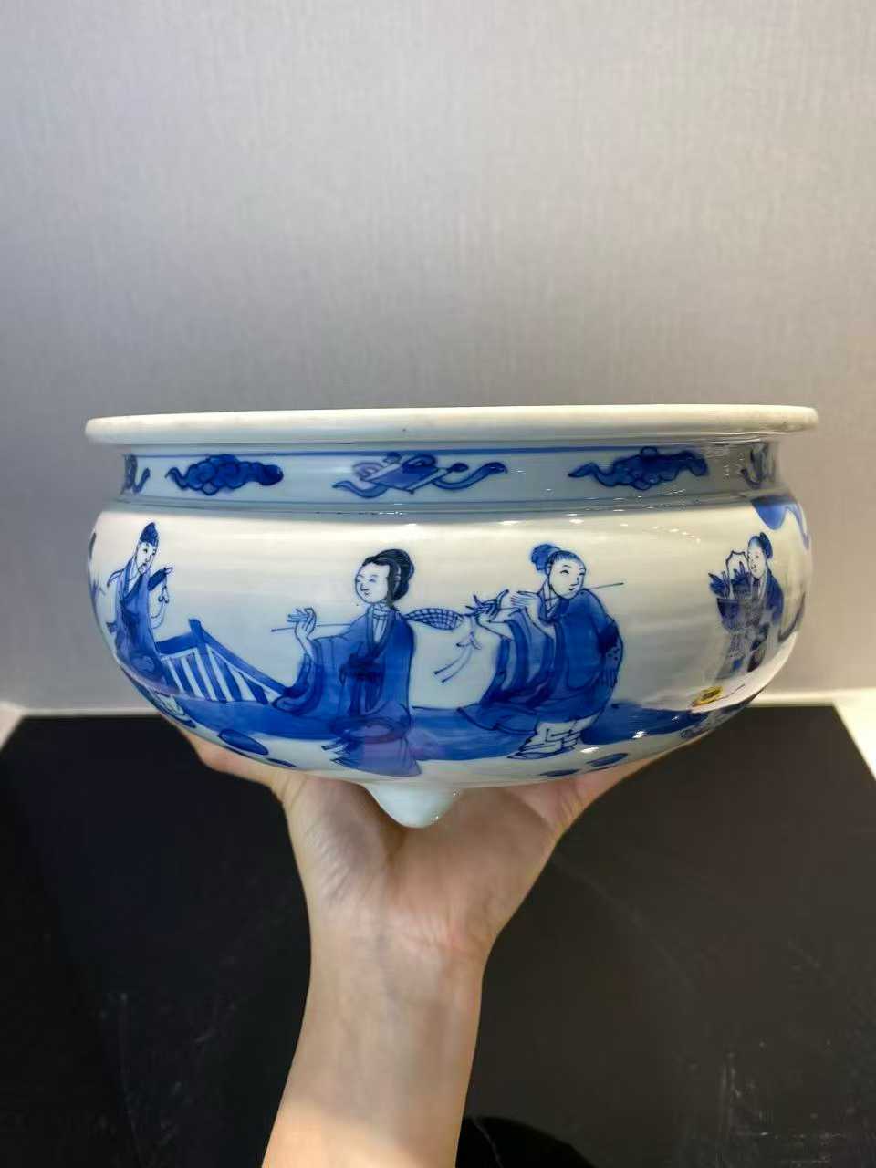 青花八仙图香炉