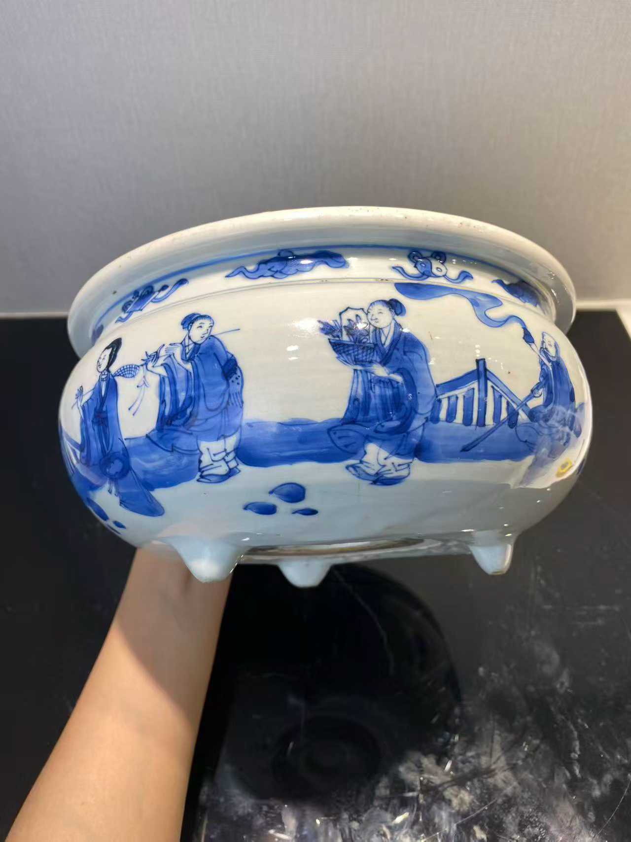 青花八仙图香炉