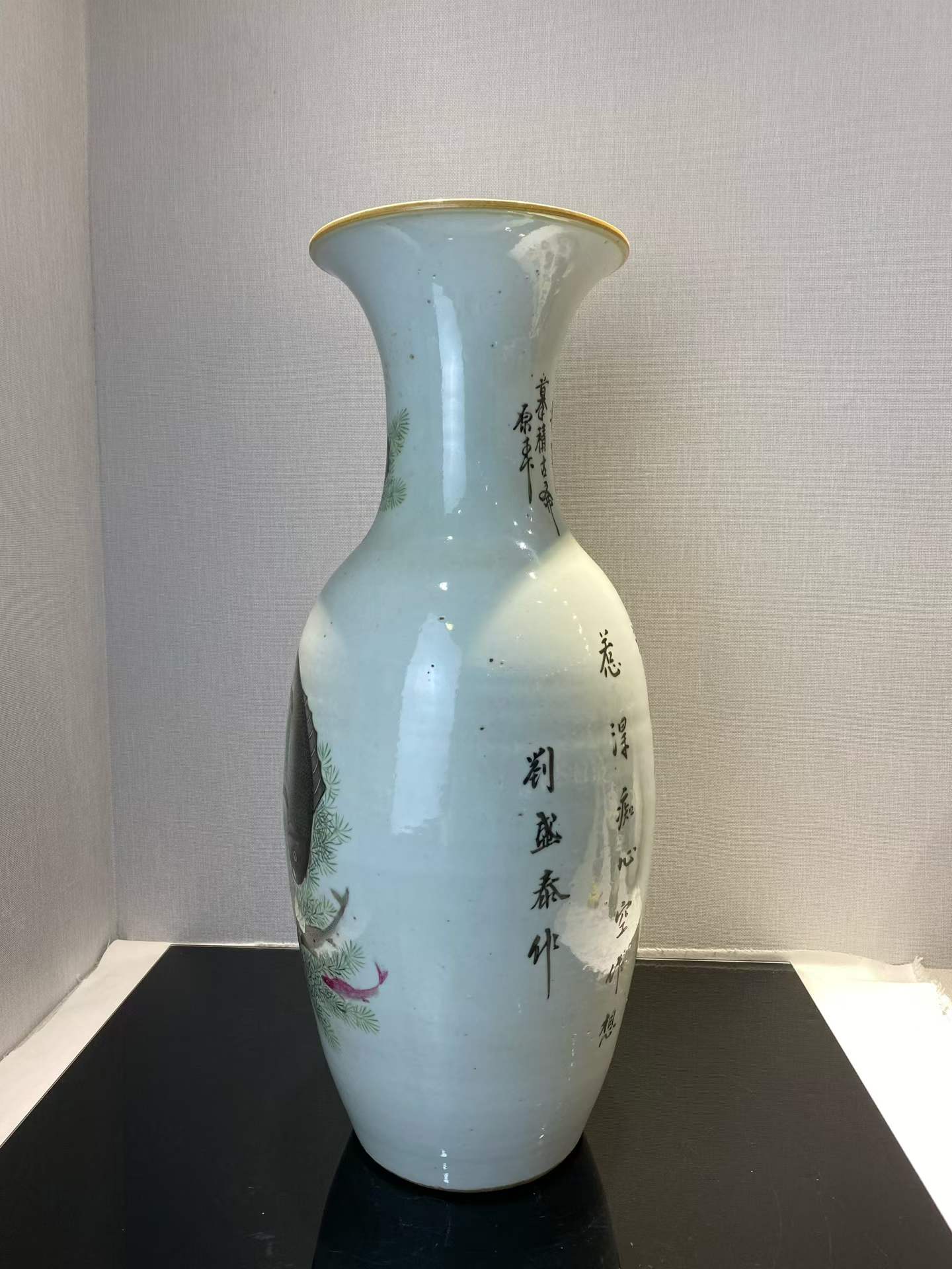 浅绛彩鱼藻诗文罗汉瓶 名家：刘盛泰作