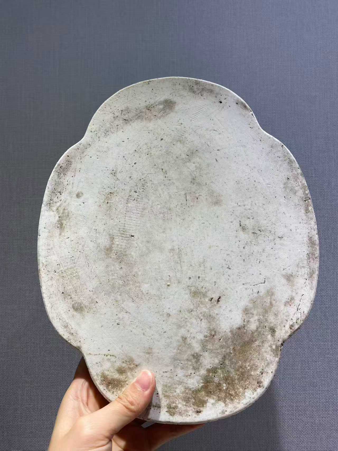 粉彩西厢记海棠形茶盘