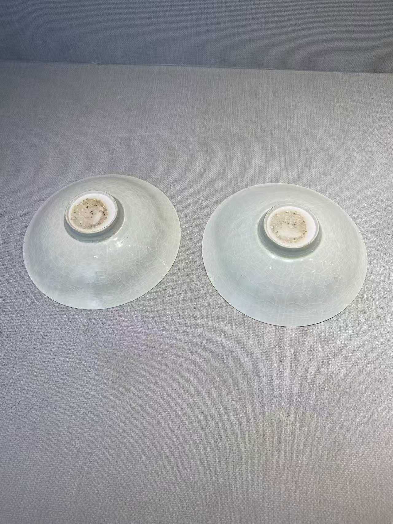 湖田窑青白釉盘一对