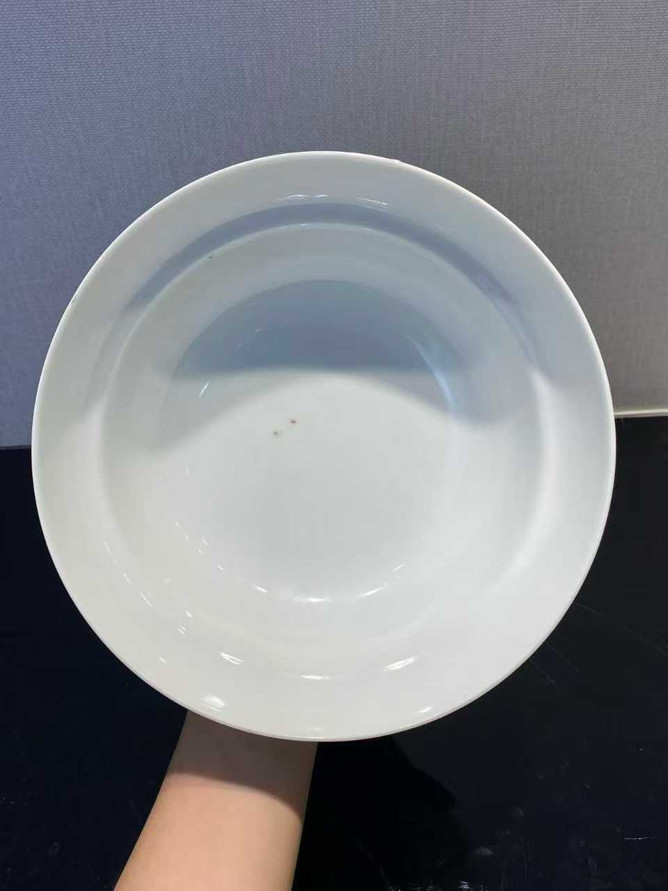 粉彩四季花卉纹折腰碗  款：延庆楼制 ，民国大总统:曹锟定制瓷