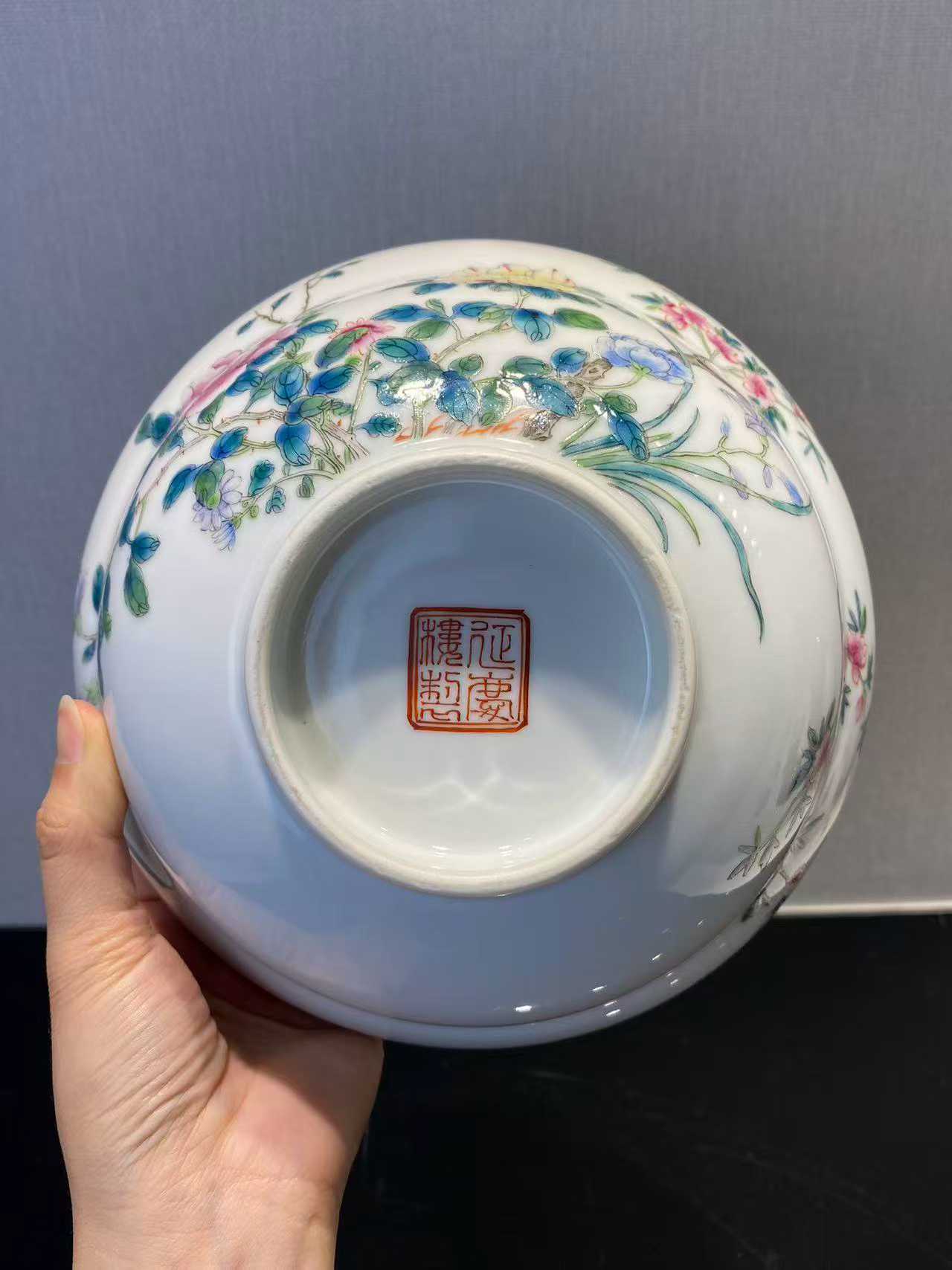 粉彩四季花卉纹折腰碗  款：延庆楼制 ，民国大总统:曹锟定制瓷