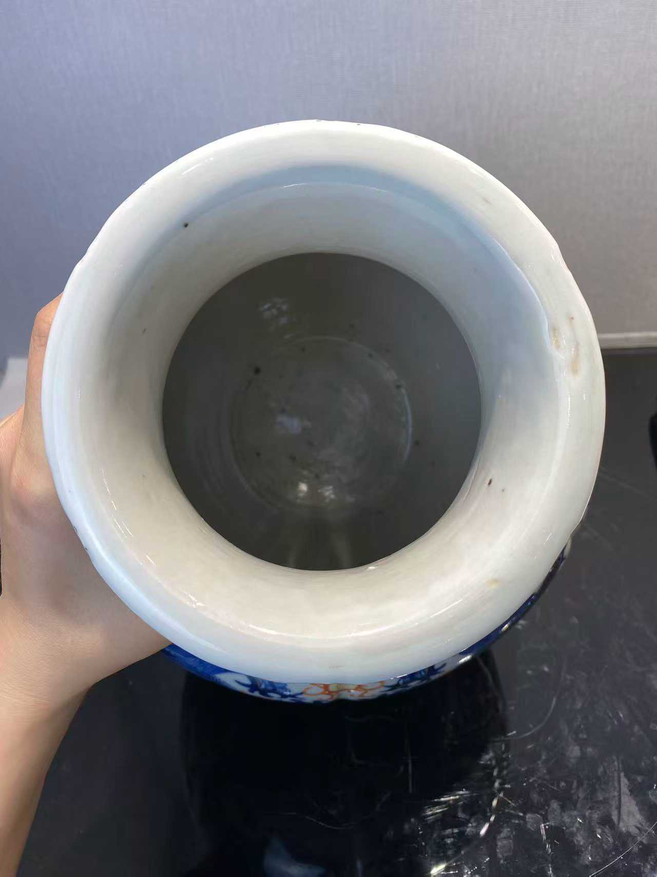 斗彩海水云龙纹石榴尊