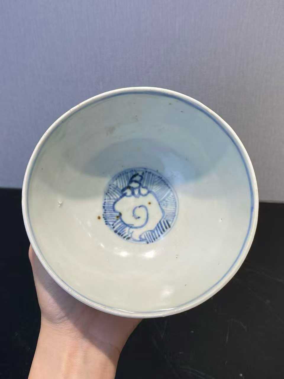 青花芭蕉叶纹碗