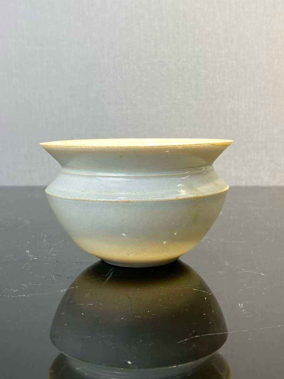 湖田窑青白釉小渣斗