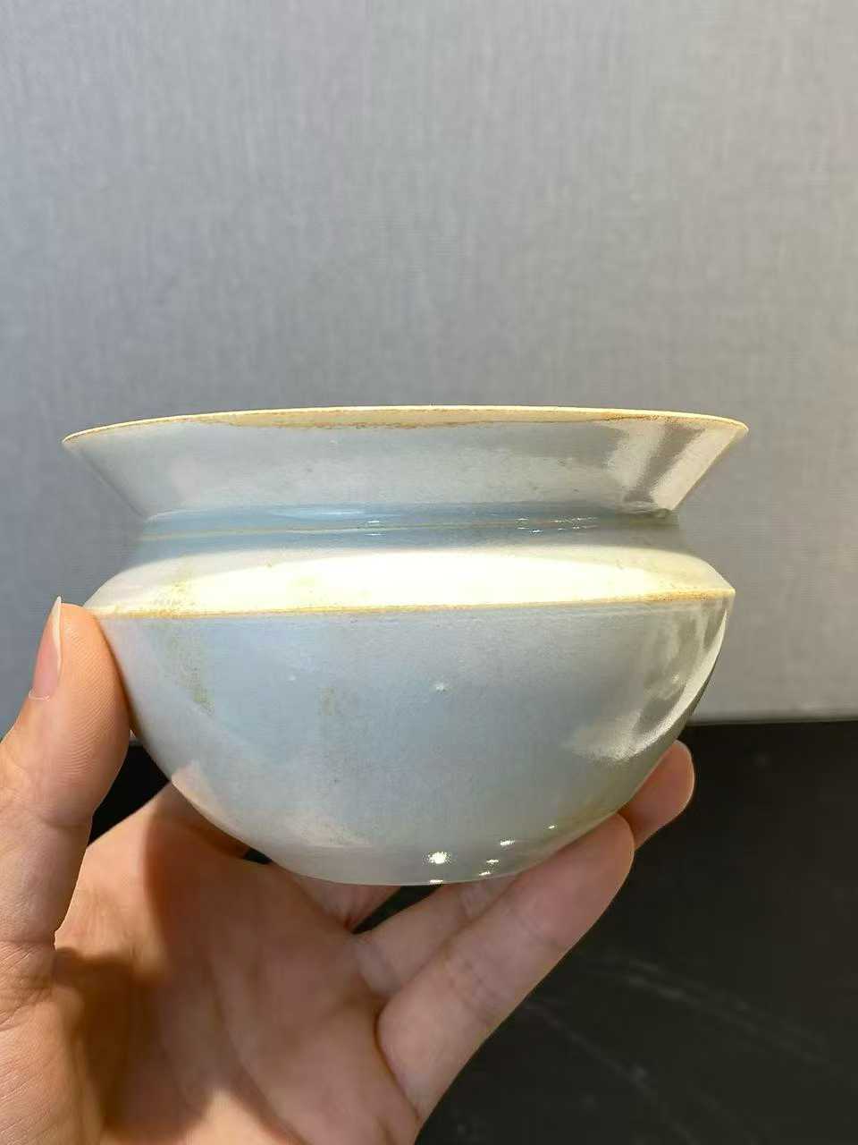 湖田窑青白釉小渣斗