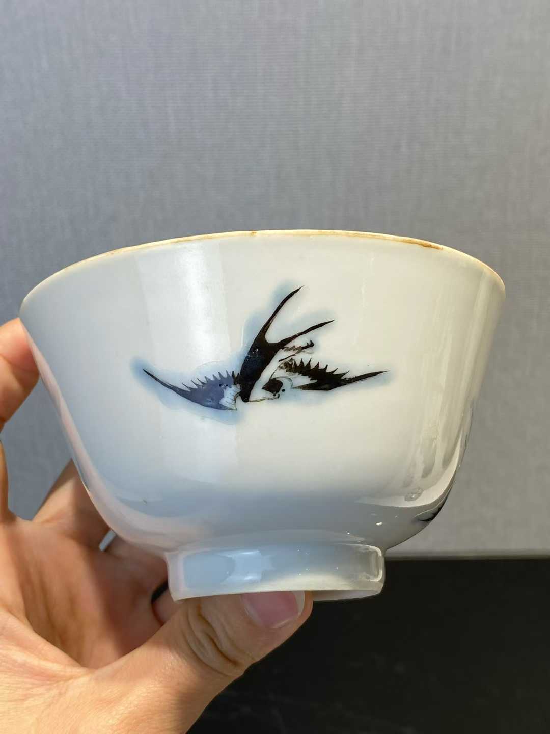 粉彩海晏河清盖盒