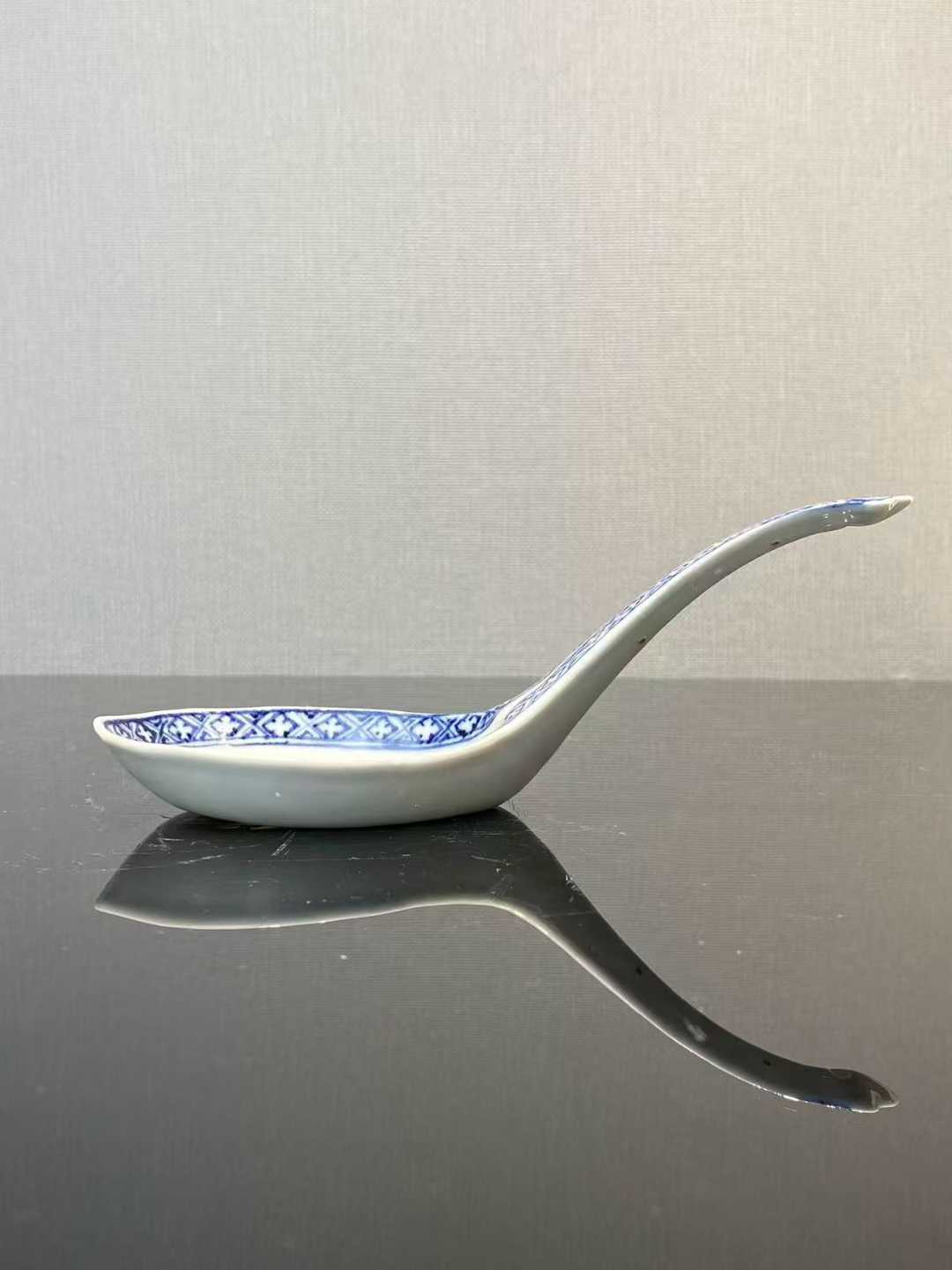 青花玲珑瓷大汤勺