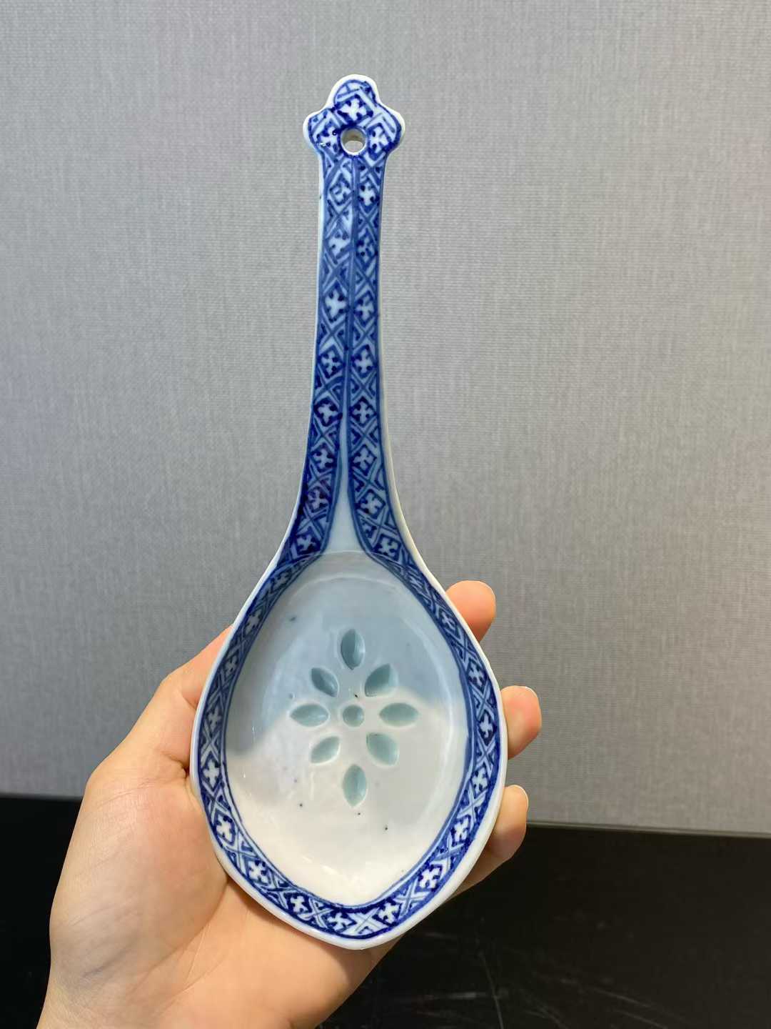 青花玲珑瓷大汤勺