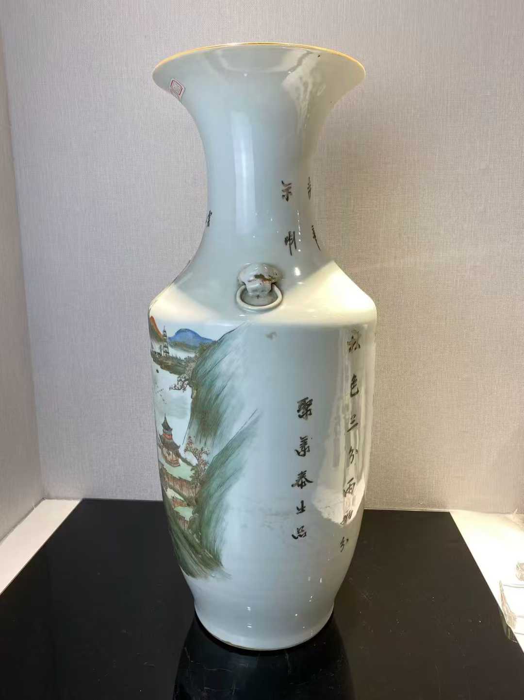 浅绛彩山水人物诗文铺首大瓶 款：聚义泰出品