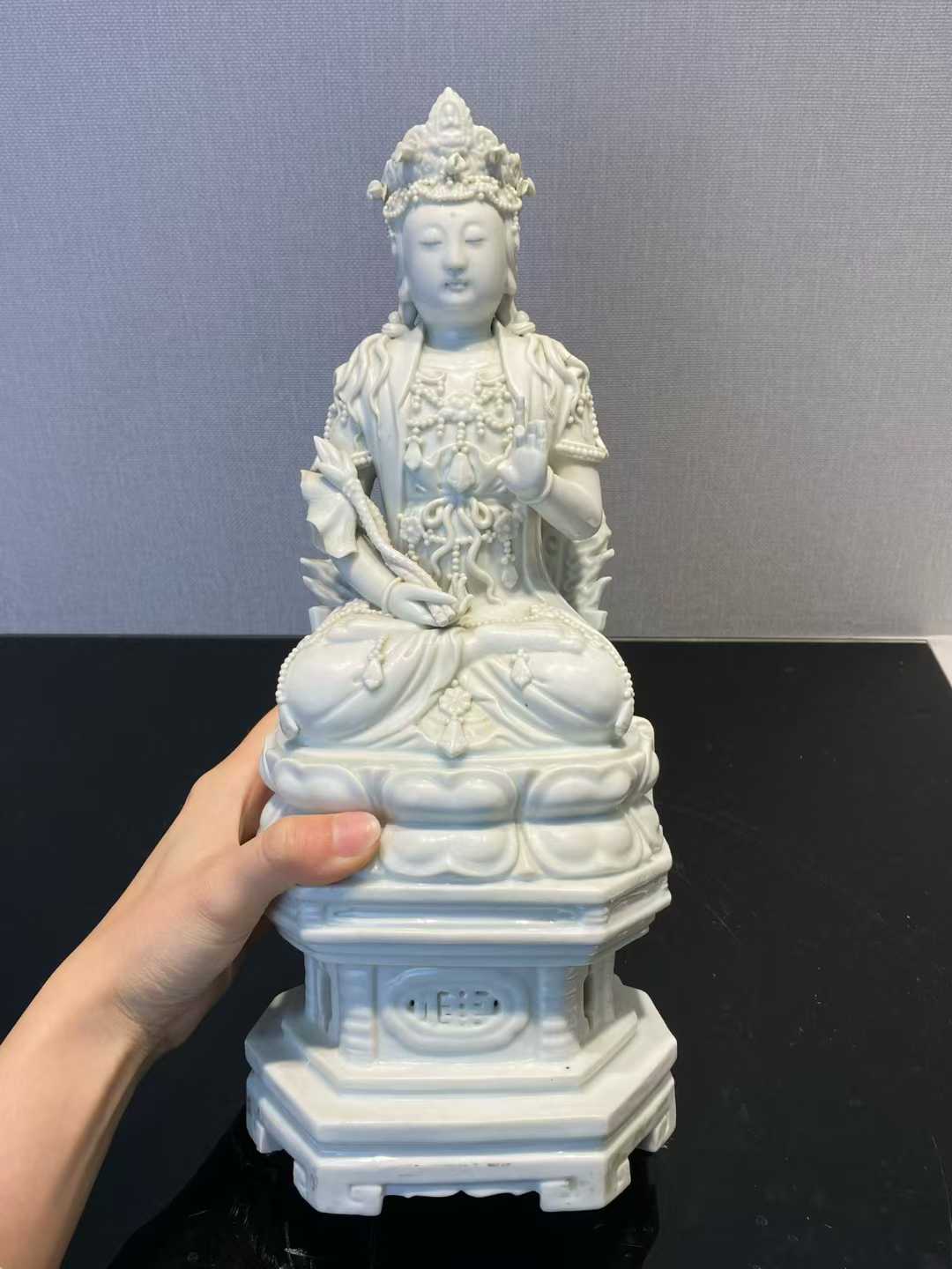 德化窑观音坐像
