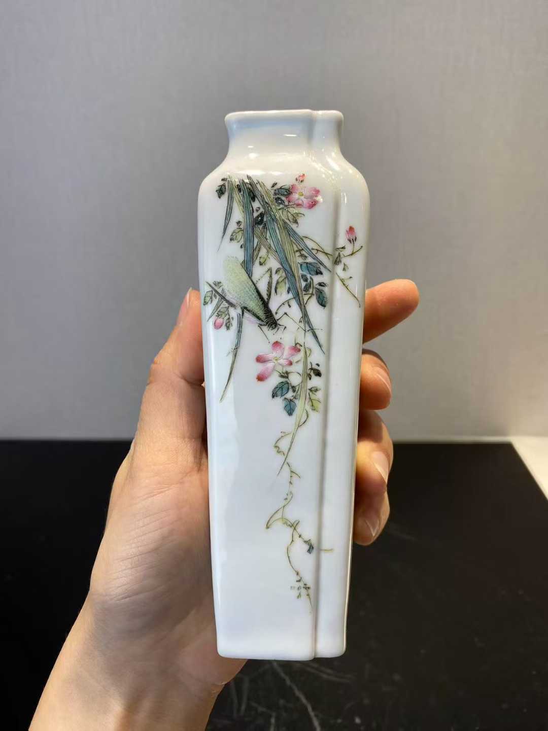 刘雨岑风格 粉彩飞黄腾达花卉诗文双联瓶