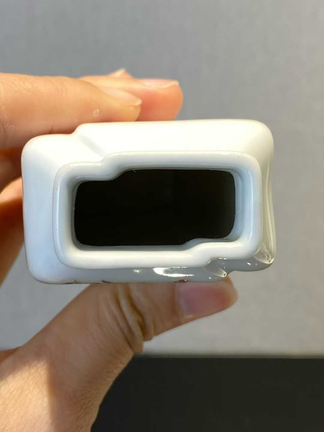 刘雨岑风格 粉彩飞黄腾达花卉诗文双联瓶