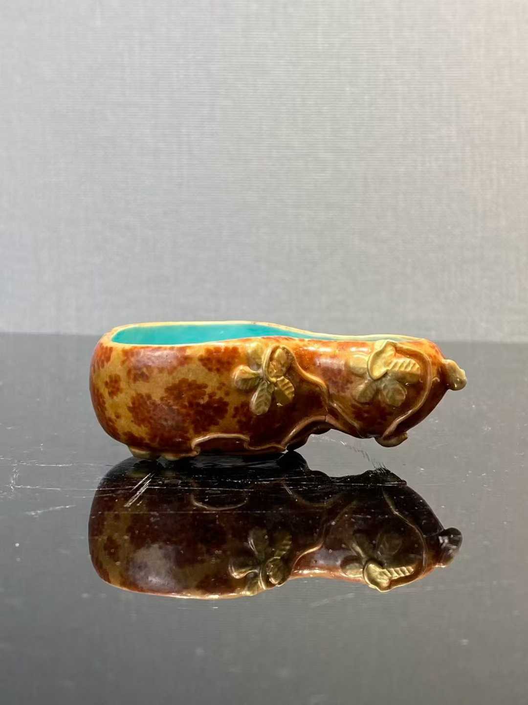 粉彩癞瓜葫芦形水洗