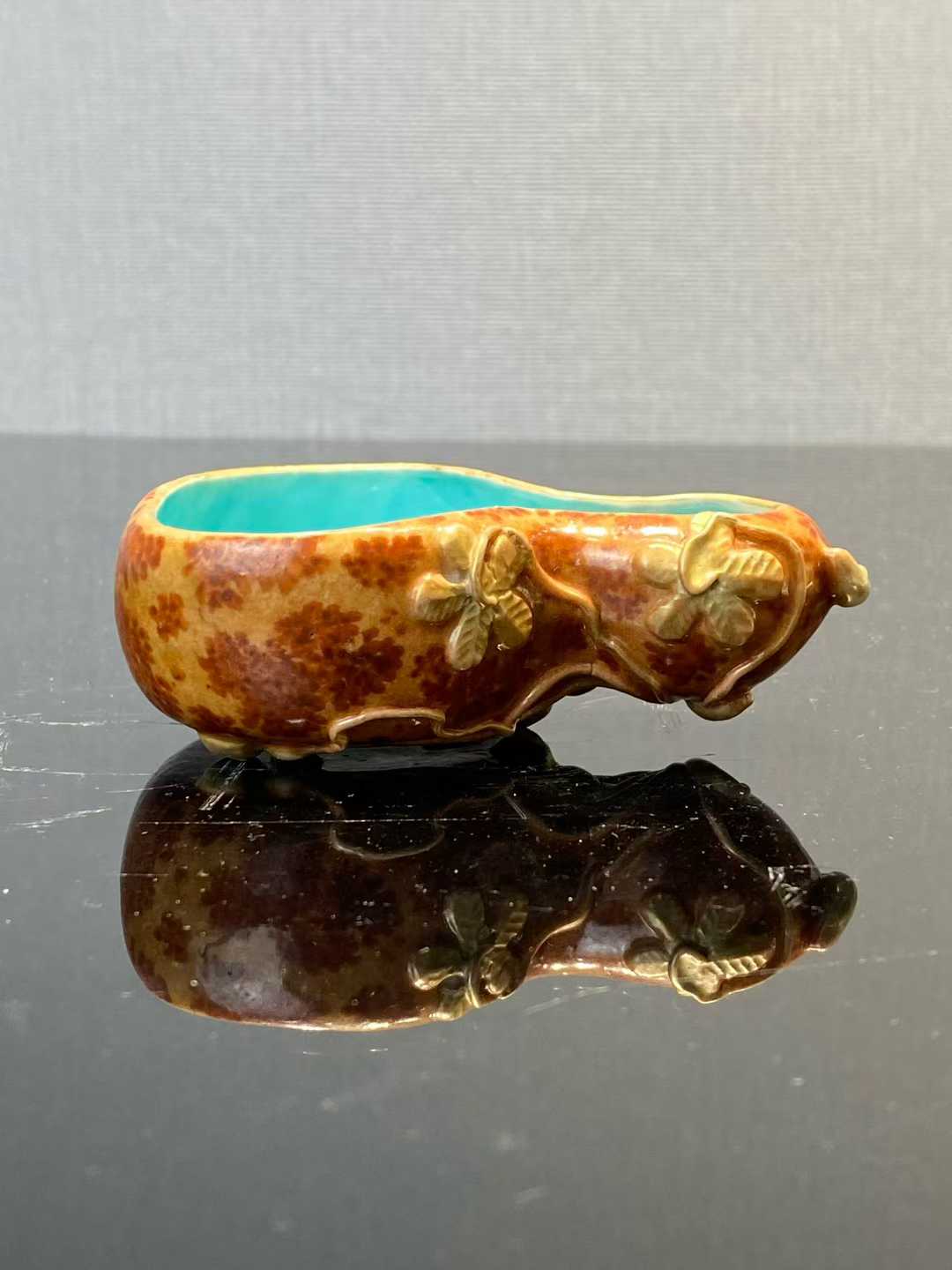 粉彩癞瓜葫芦形水洗