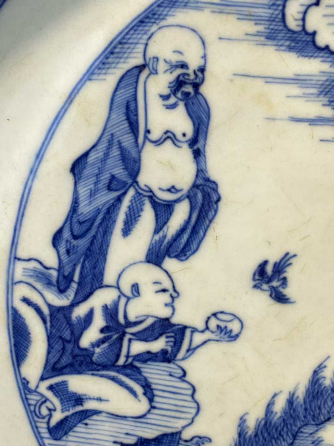 浆胎青花六罗汉图大盘