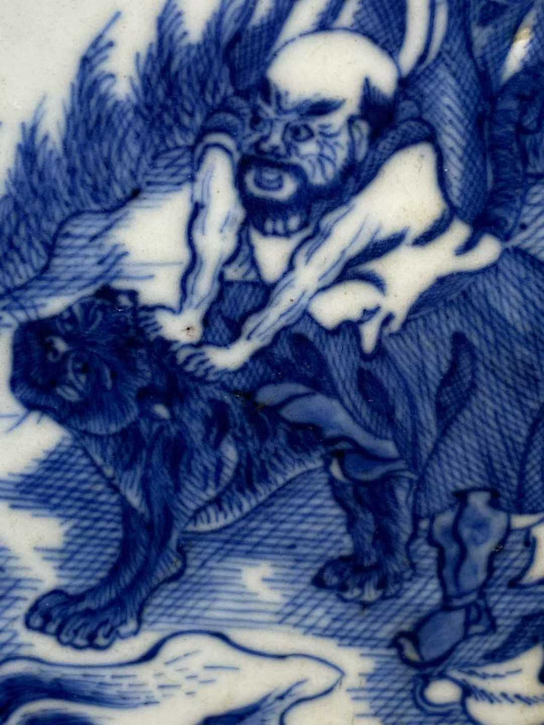 浆胎青花六罗汉图大盘