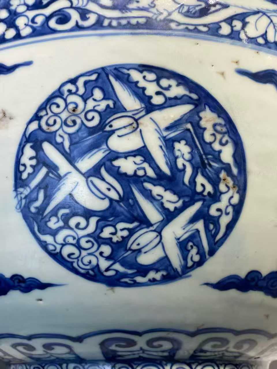 蒲王府用瓷 青花外团鹤云纹内麒麟纹大碗