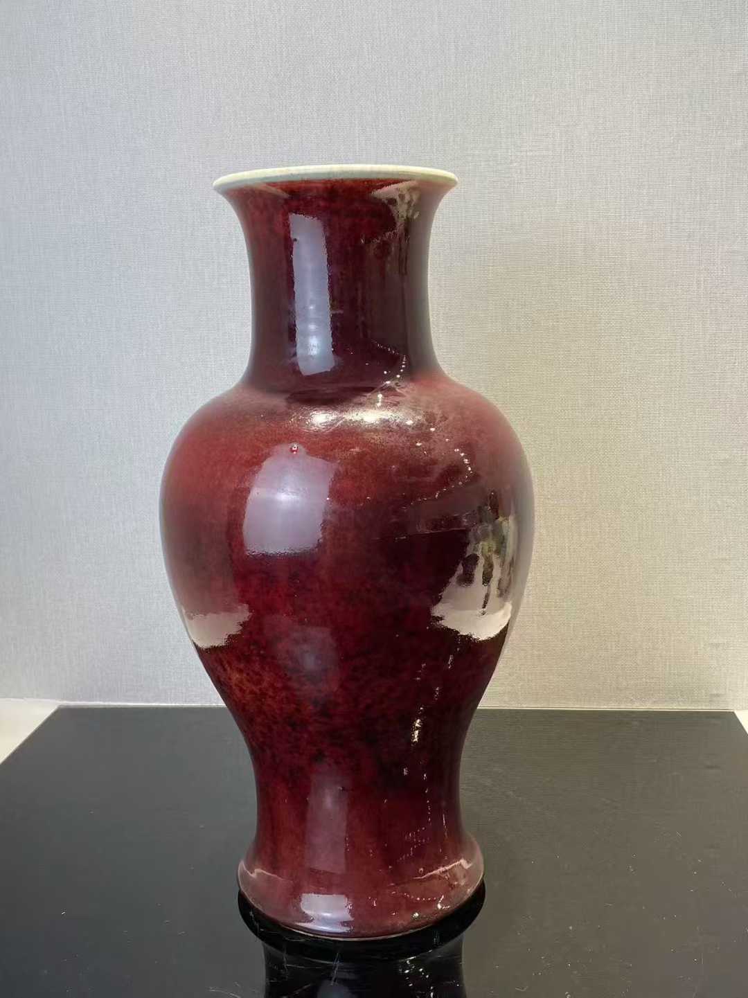 郎窑红釉观音瓶