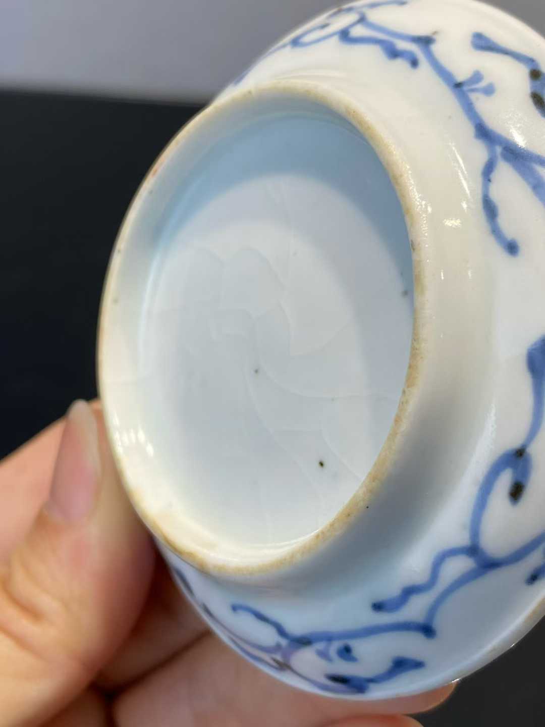 青花山水风光酱釉碟