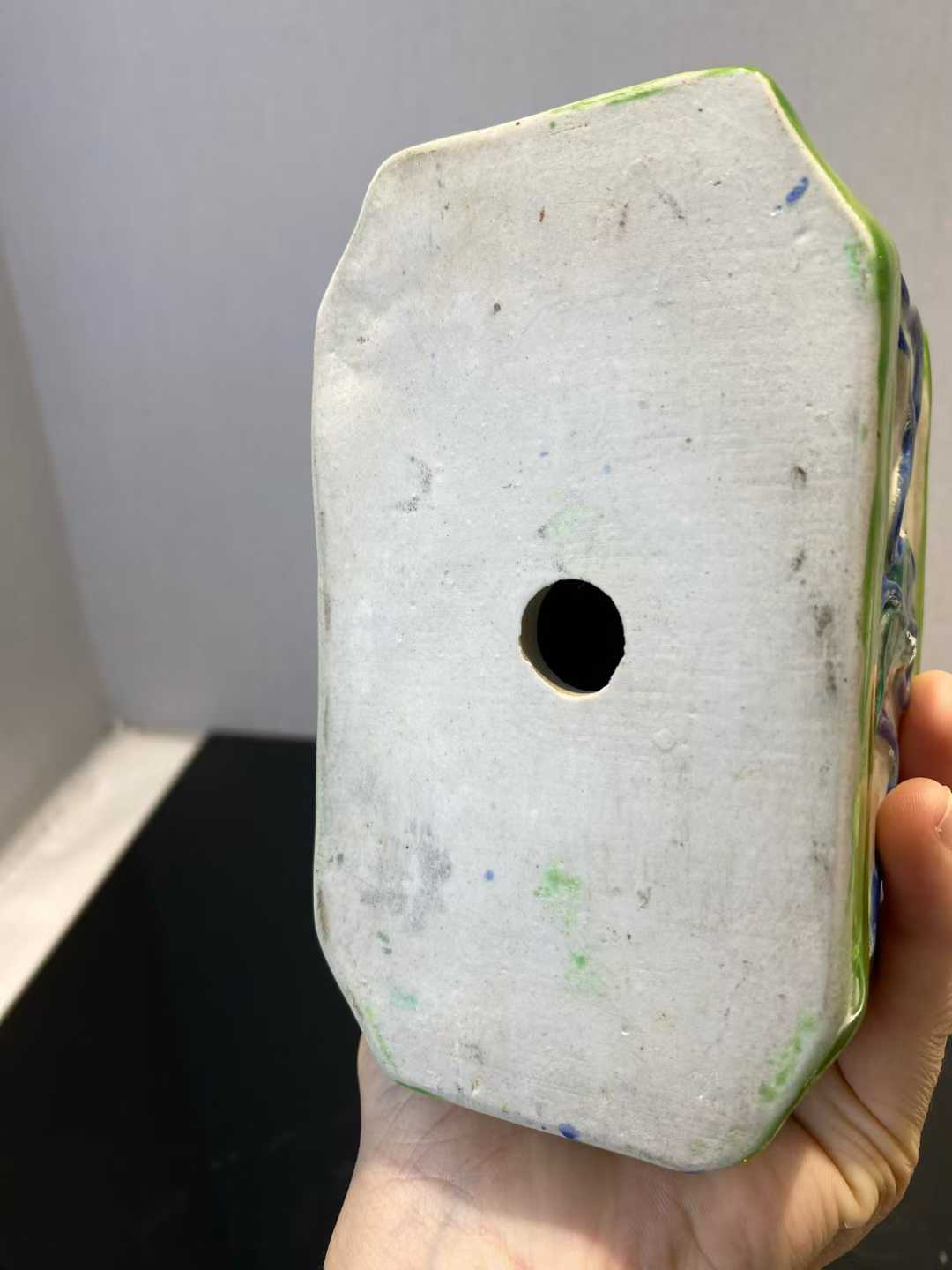 素三彩狮子摆件一对