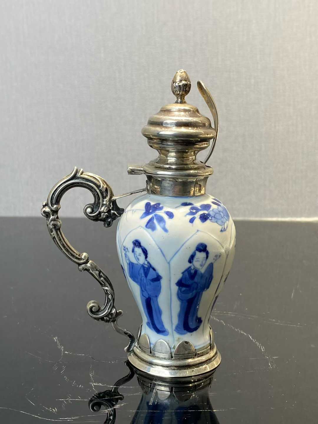 青花四美图糖罐 款：玉