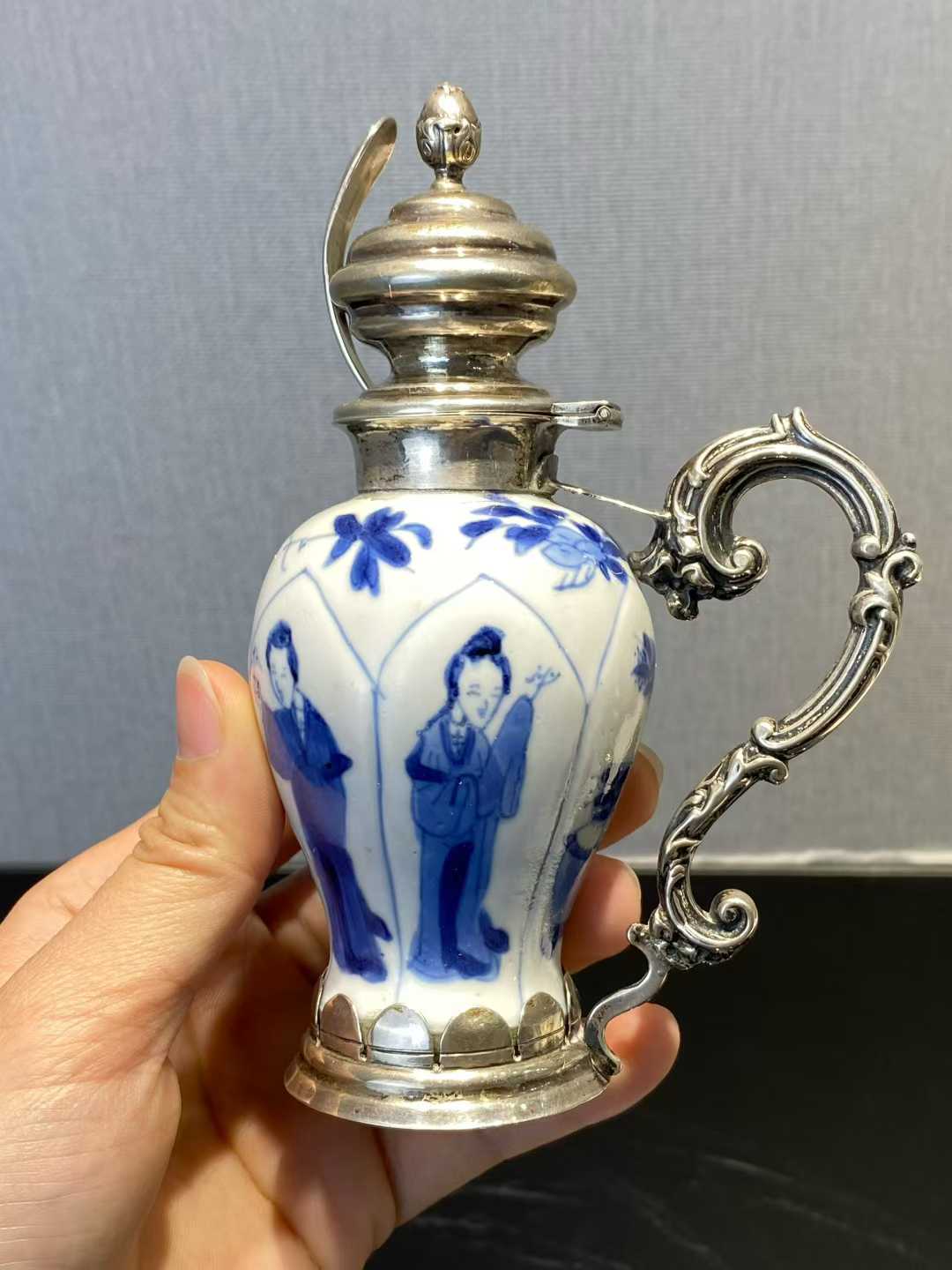 青花四美图糖罐 款：玉