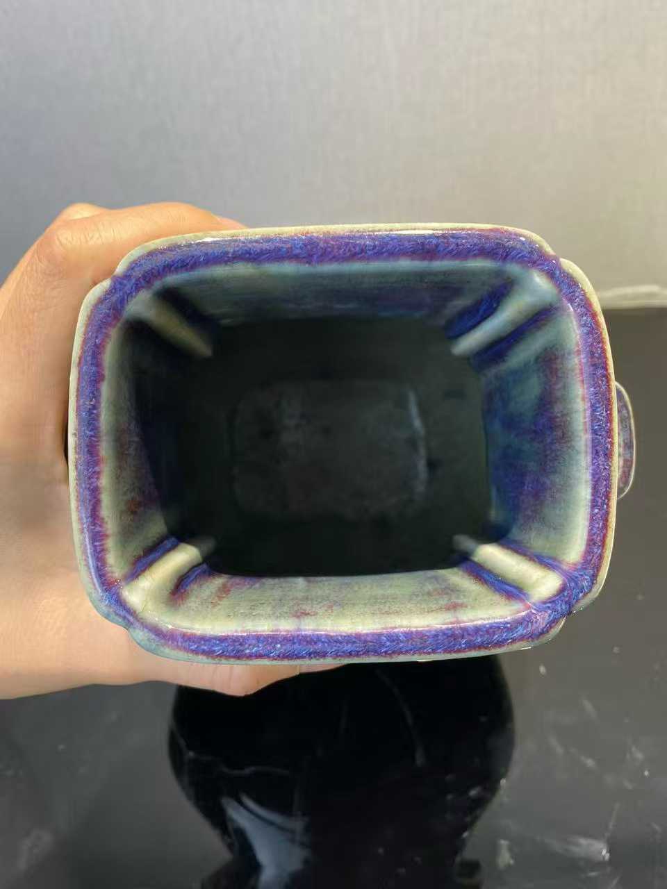 窑变釉贯耳瓶 款：同治年制