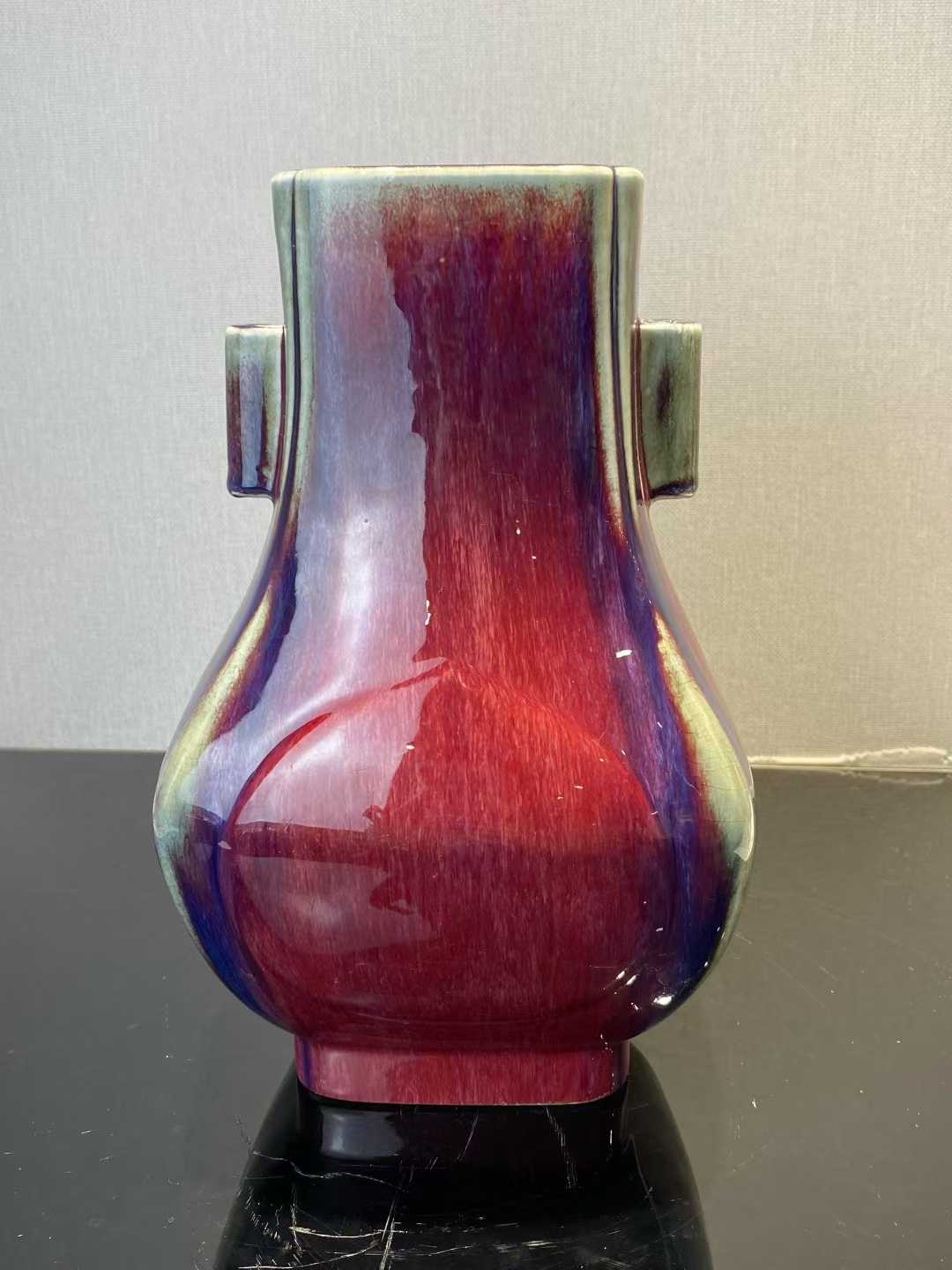 窑变釉贯耳瓶 款：同治年制