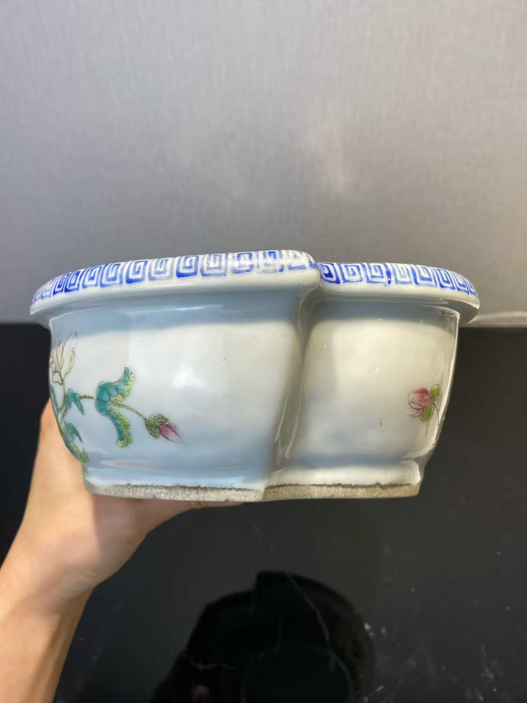 粉彩折枝花卉纹水仙盆