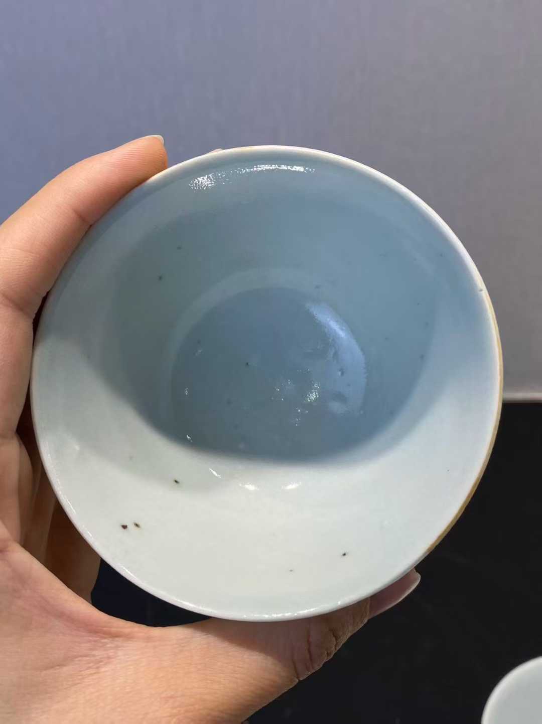 清代豆青釉茶杯一对