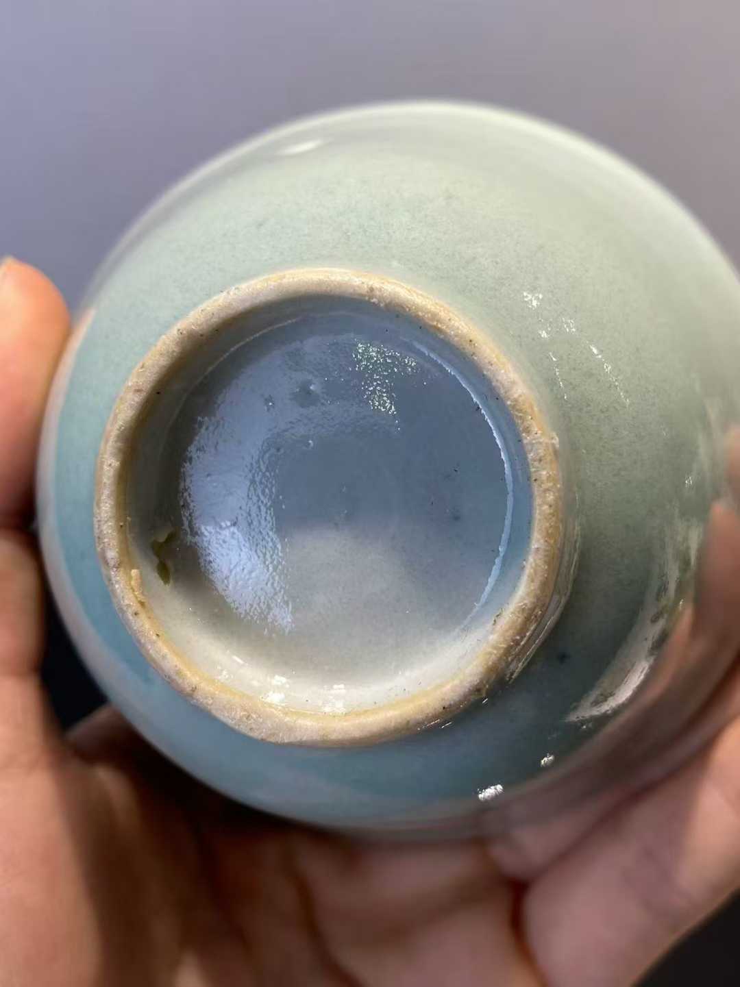 清代豆青釉茶杯一对