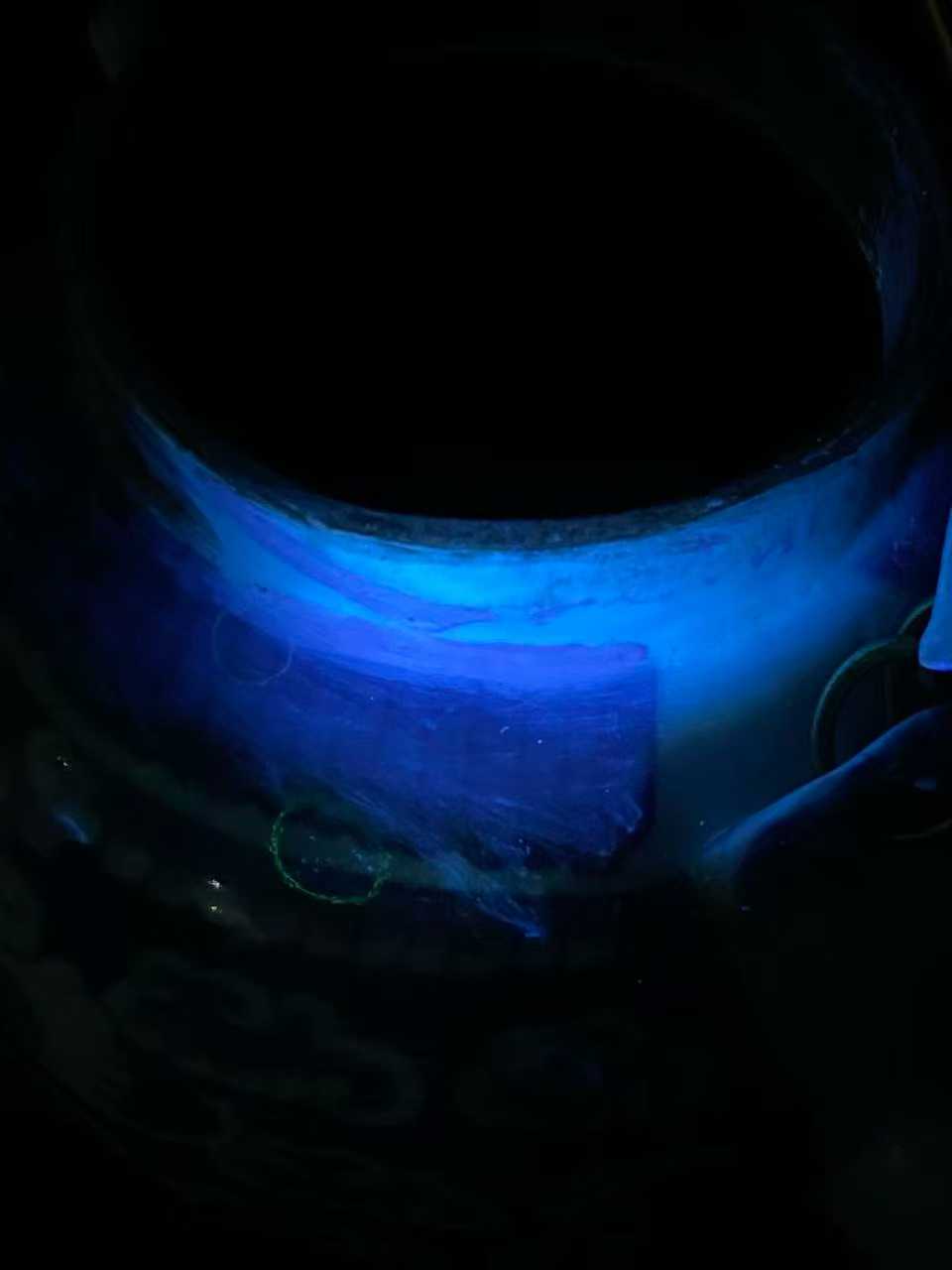 青花云蝠纹茶壶