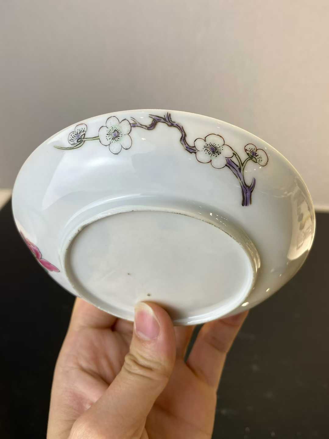 珐琅彩过枝桃花牡丹纹小碟