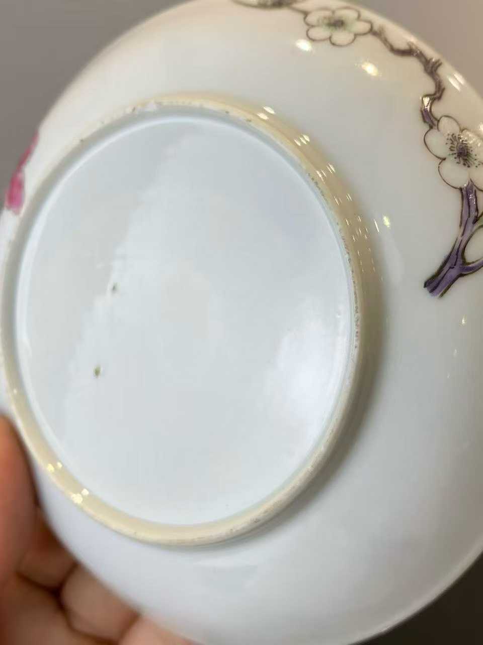 珐琅彩过枝桃花牡丹纹小碟