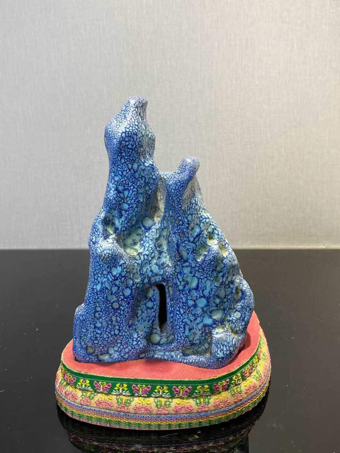 紫砂胎炉钧釉山形摆件配布座