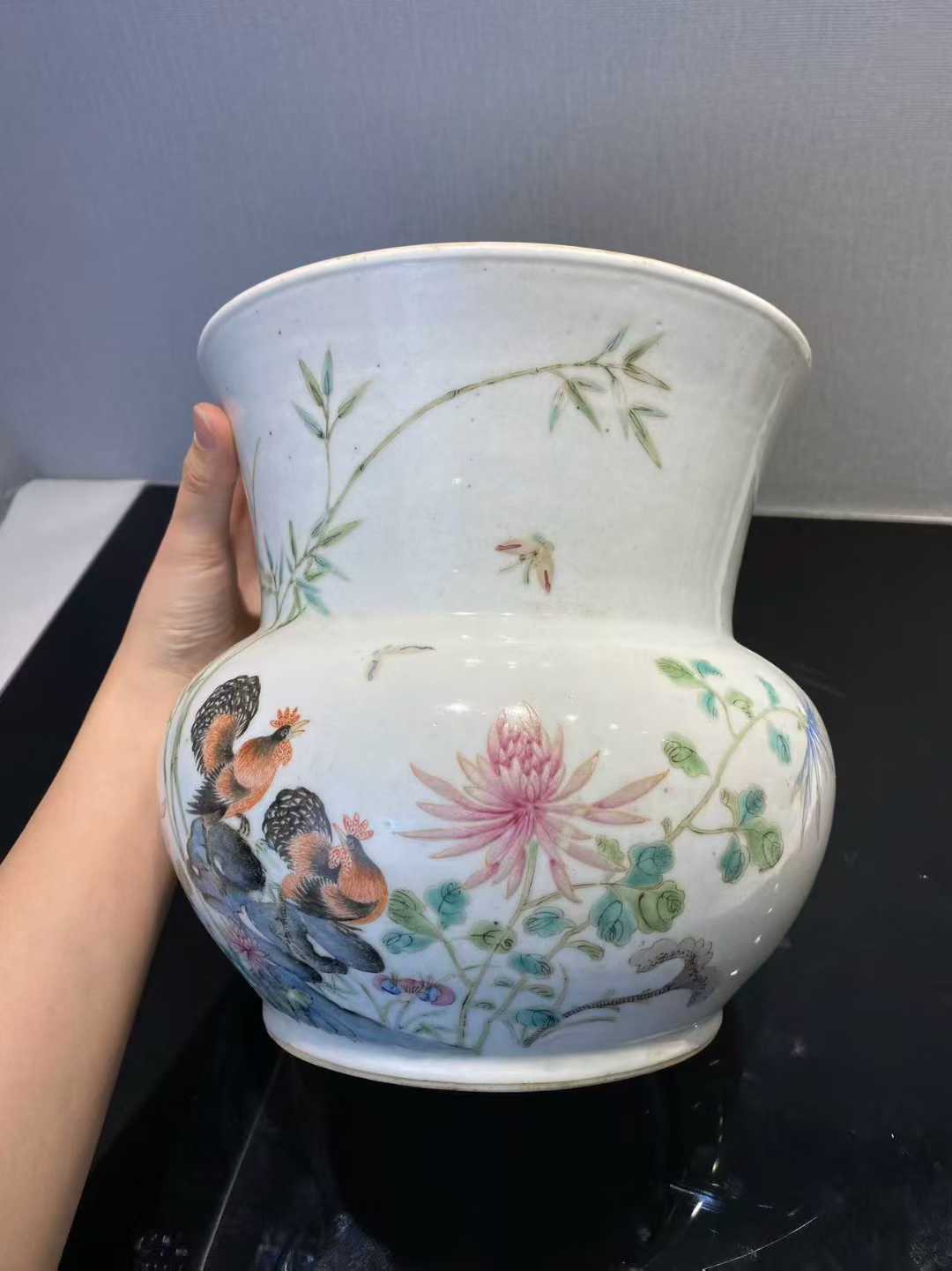 粉彩大吉图渣斗