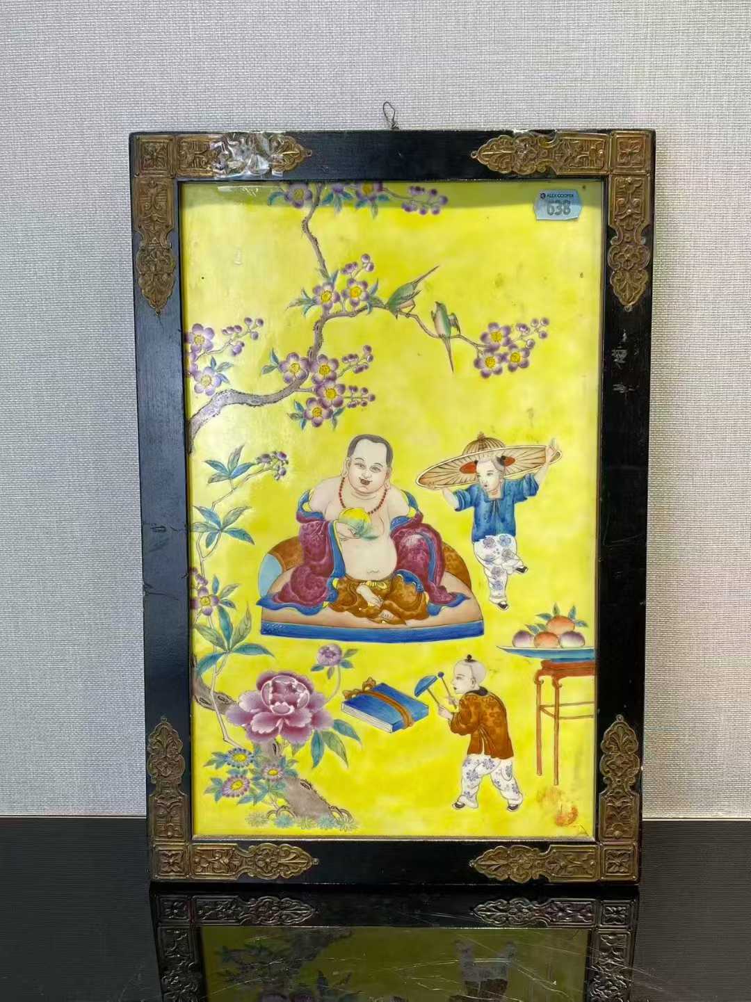 黄地粉彩童子戏尼勒瓷板