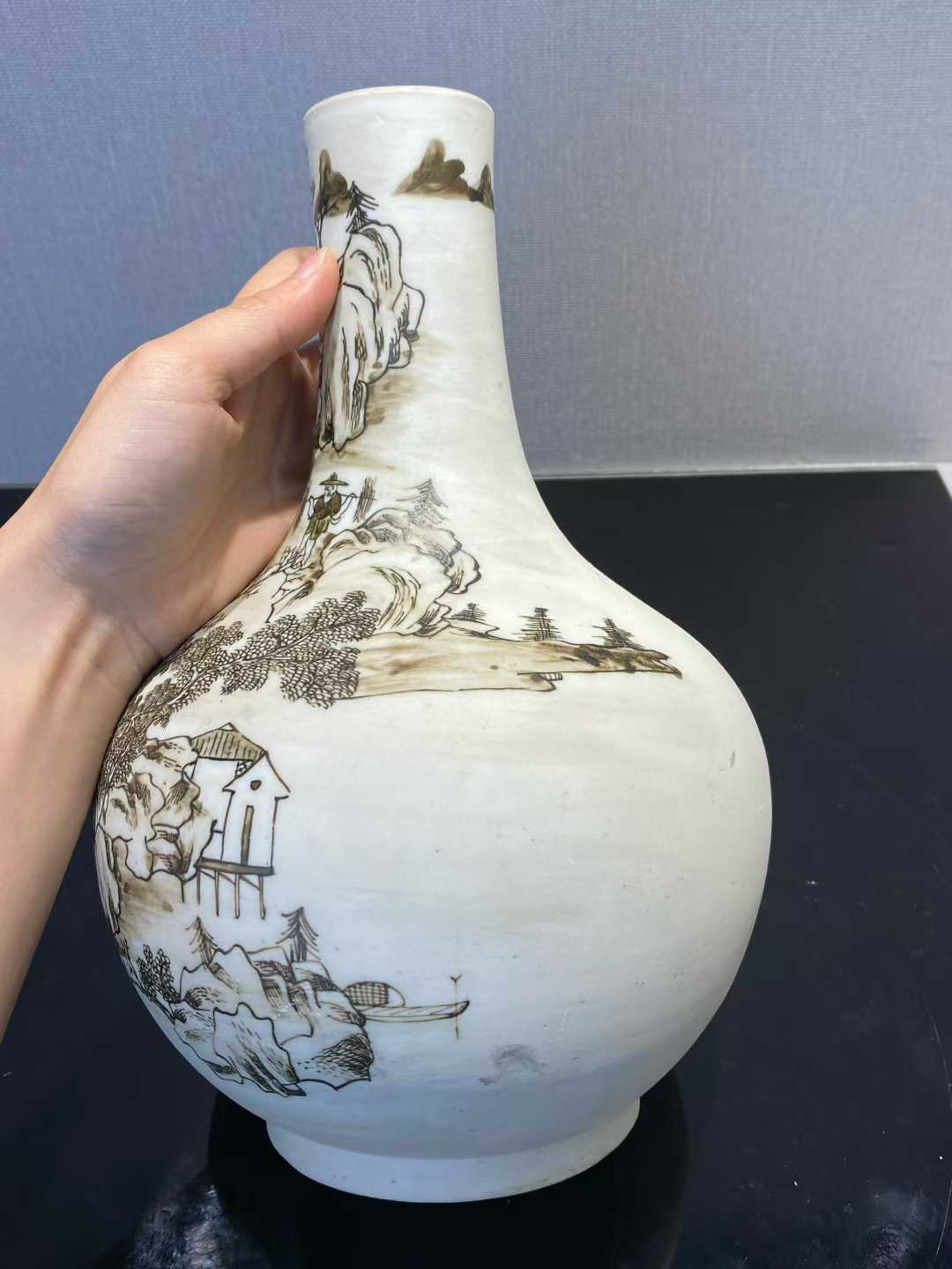 反瓷渔樵耕读图天球瓶