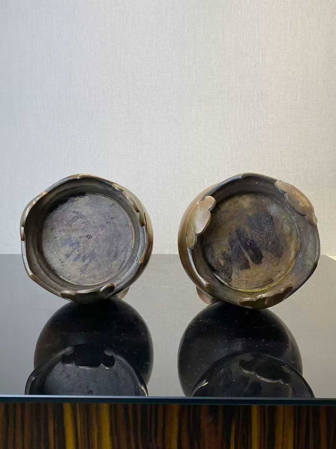 铜镶嵌红铜银丝人物故事玉壶春瓶一对