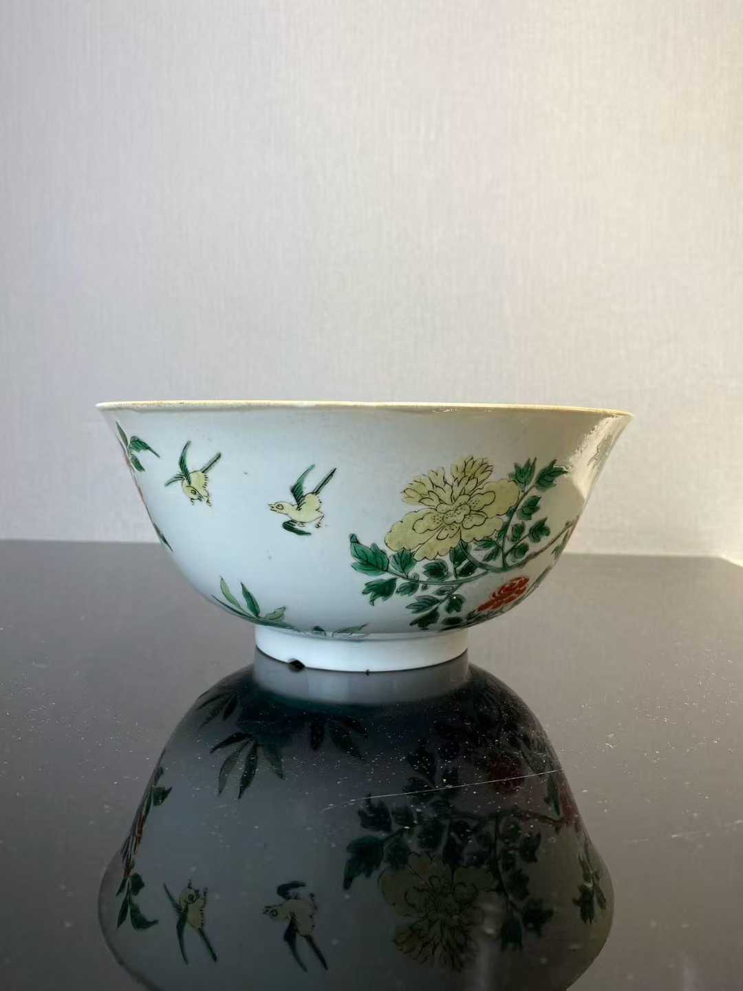 五彩五伦图大碗 款 : 大明弘治年制