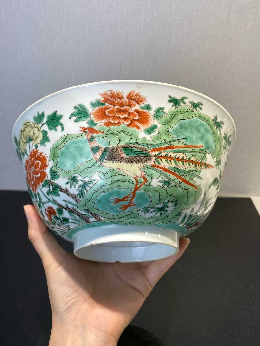 五彩五伦图大碗 款 : 大明弘治年制